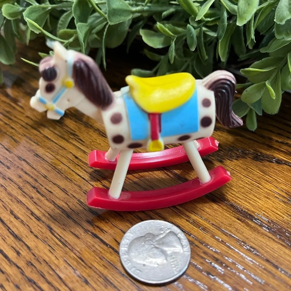 Miniature Dollhouse Rocking Horse Wilton Cake‎ Topper Toy Plastic Figurine HK